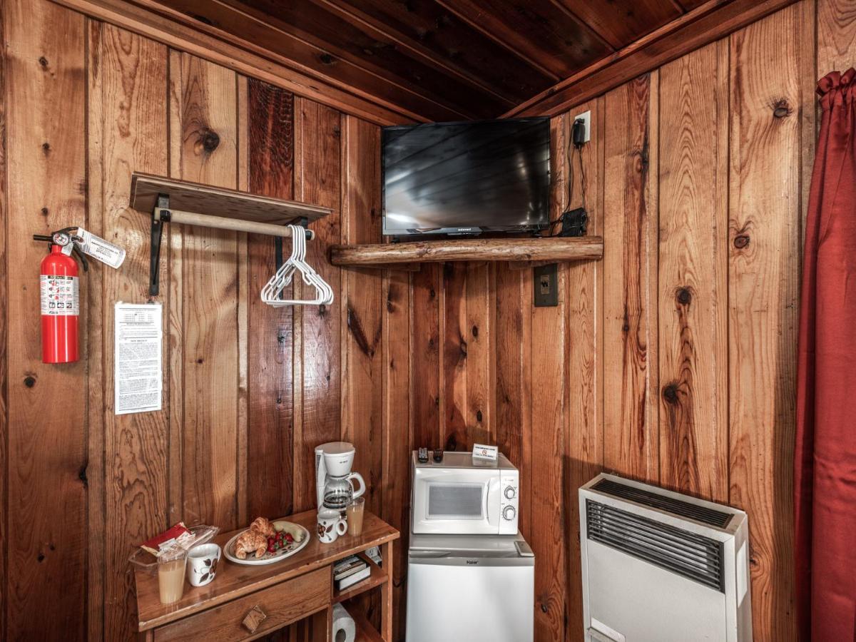 Apache Village Cabinette 11, Queen Bed, Midtown, Sleeps 2 ルイドソ エクステリア 写真